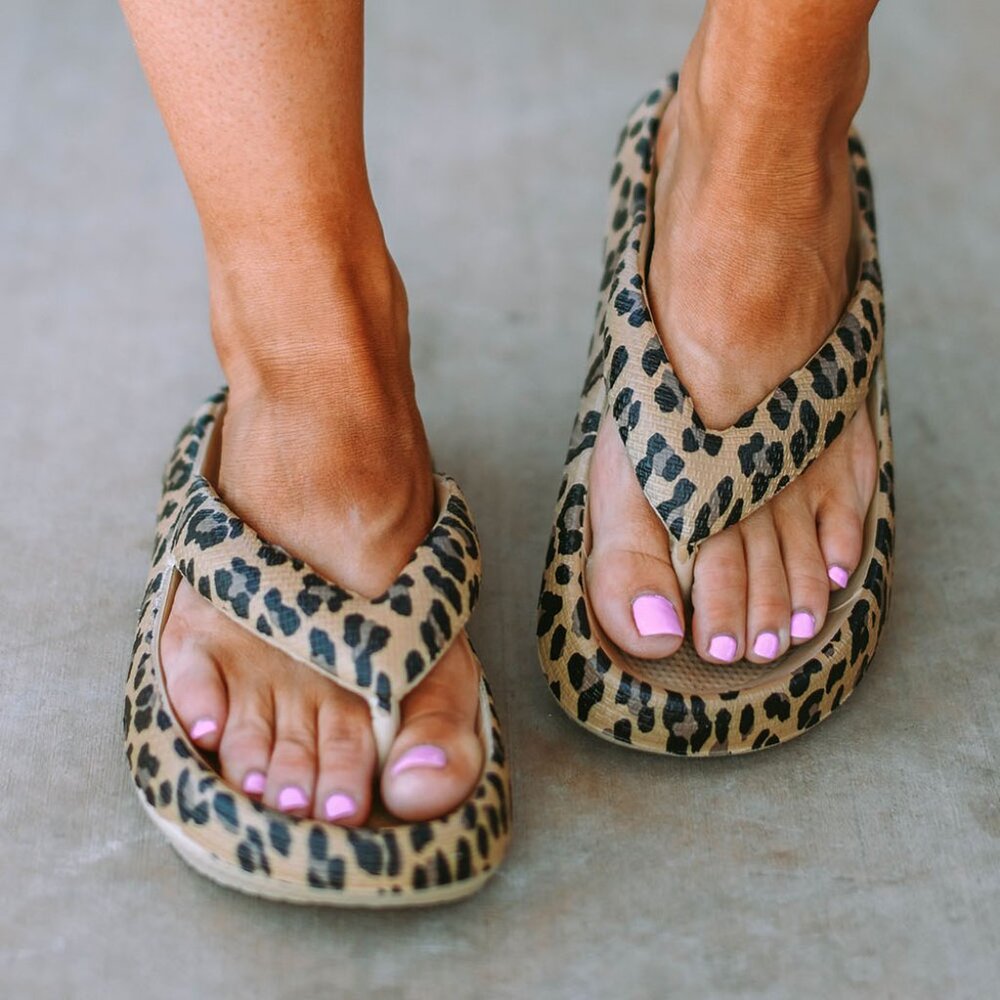 Leopard Print Thick Sole Flip Flops
